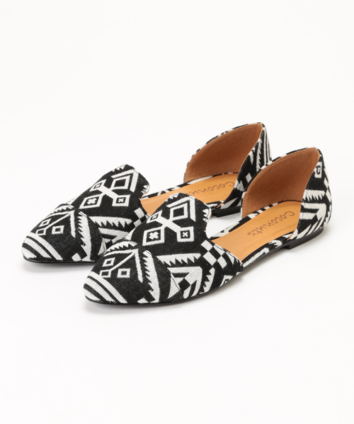 Ray BEAMS（レイビームス）の「○Coconuts / ネイティブ柄 フラットシューズ（その他シューズ・レディース・ネイビー/ブラック/レッド系その他・5.5/7/6/6.5/8/7.5）」の13枚目の写真