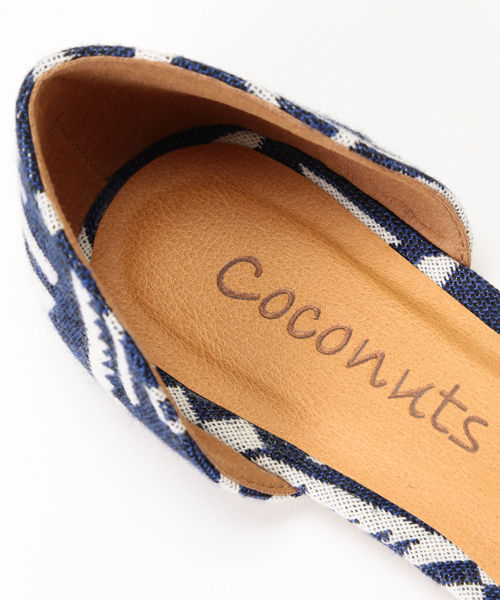 Ray BEAMS（レイビームス）の「○Coconuts / ネイティブ柄 フラットシューズ（その他シューズ・レディース・ネイビー/ブラック/レッド系その他・5.5/7/6/6.5/8/7.5）」の5枚目の写真