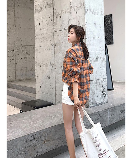 neos(ネオス)の「【neos -addictive design- LD】ルーズシルエット フリルスリーブ チェックシャツ(シャツ/ブラウス・レディース・オレンジ/アイボリー・SMALL/MEDIUM/LARGE/X-LARGE)」の10枚目の写真