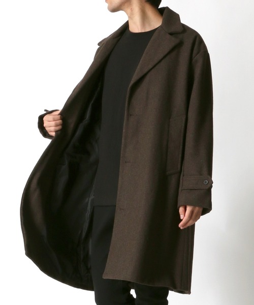 Lazar（ラザル）の「オーバーサイズ メルトン ウール チェスターコート（チェスターコート・メンズ・ブラック/グレー/キャメル/ベージュ系その他/グレー系その他/モカ・LL/M/L）」の4枚目の写真