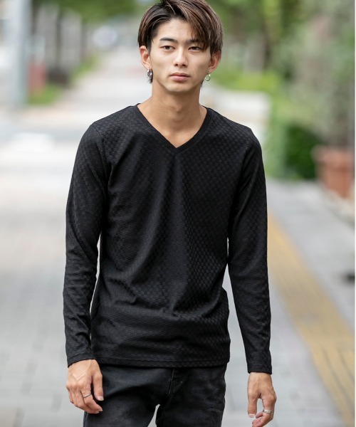 A.S.M（エーエスエム）の「スモール ブロック ジャガード Vネック ロング Tシャツ（Tシャツ/カットソー・メンズ・ホワイト/ライトグレー/ブラック/ネイビー・48/50/52）」の6枚目の写真