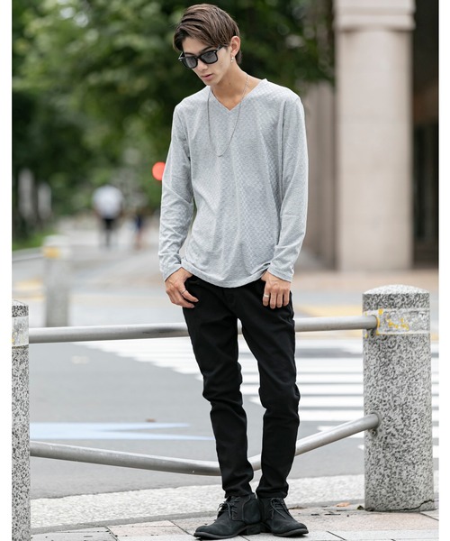 A.S.M（エーエスエム）の「スモール ブロック ジャガード Vネック ロング Tシャツ（Tシャツ/カットソー・メンズ・ホワイト/ライトグレー/ブラック/ネイビー・48/50/52）」の15枚目の写真