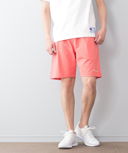Champion(チャンピオン)の「【CHAMPION/チャンピオン】ルームウェア&ワンマイルコーデベストセラーアイテム 柔らか感触のワンポイントロゴ入りスウェットショーツ C3-P501(スウェットパンツ・メンズ・ホワイト/チャコールグレー/ブラック/ネイビー/グレー/レッド/ピンク/イエロー/ブルー/オリーブ/ブラウン・MEDIUM/LARGE/X-LARGE/SMALL/XX-LARGE)」の10枚目の写真