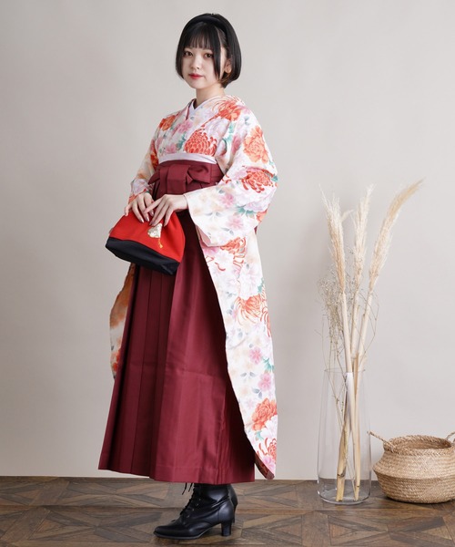 utatane（ウタタネ）の「振袖袴セット ピンクに牡丹菊（着物）」 - WEAR