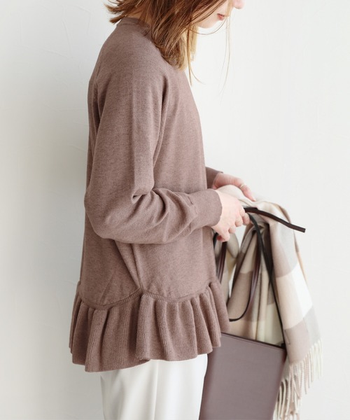 reca（レカ）の「裾フレアニットプルオーバー（ニット/セーター・レディース・ブラック/モカ/カーキ・M）」の4枚目の写真