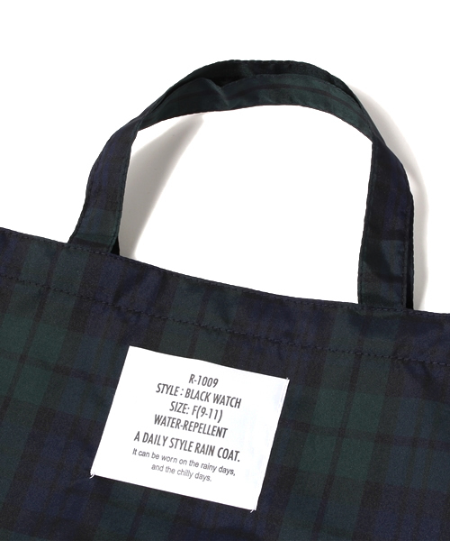 green label relaxing（グリーンレーベルリラクシング）の「[WEB限定]GC ブラックウォッチレインコート（レインコート/ポンチョ・レディース・ダークグリーン・フリー）」の5枚目の写真