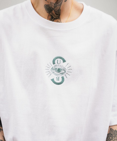 Subciety（サブサエティ）の「PROVIDENCE TEE（Tシャツ/カットソー・メンズ・ホワイト/ブラック/ホワイト系その他/ブラック×ゴールド/ホワイト×パープル/ホワイト系その他2/ホワイト×グリーン/ホワイト×ゴールド/グレー×ホワイト/サンドベージュ/レッド・SMALL/MEDIUM/LARGE/X-LARGE/XX-LARGE）」の14枚目の写真