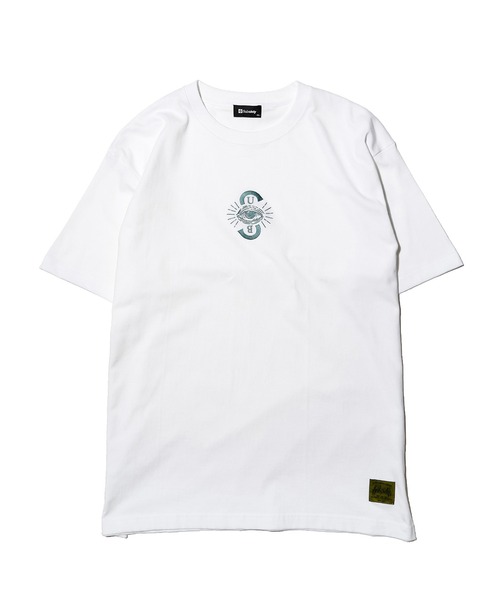 Subciety（サブサエティ）の「PROVIDENCE TEE（Tシャツ/カットソー・メンズ・ホワイト/ブラック/ホワイト系その他/ブラック×ゴールド/ホワイト×パープル/ホワイト系その他2/ホワイト×グリーン/ホワイト×ゴールド/グレー×ホワイト/サンドベージュ/レッド・SMALL/MEDIUM/LARGE/X-LARGE/XX-LARGE）」の17枚目の写真