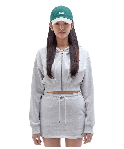 CHUCK（チャック）の「CHUCK／ロゴショートZIPパーカー 2940823（パーカー・レディース・ライトグレー/ライトパープル・FREE）」の2枚目の写真