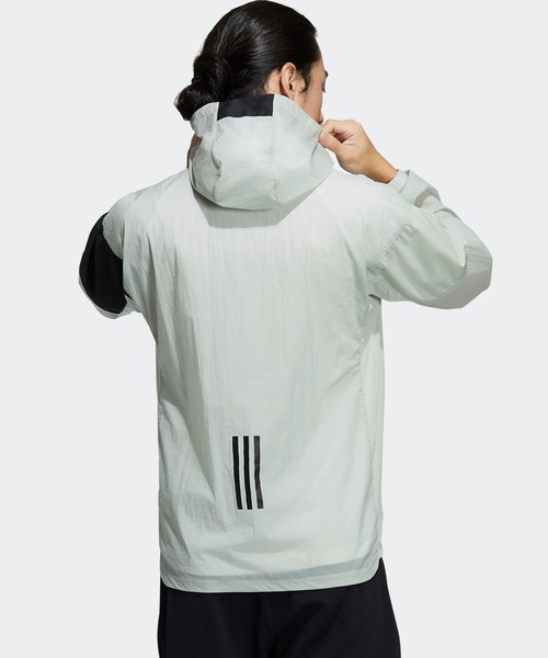 adidas（アディダス）の「バッジ オブ スポーツ メッシュ
