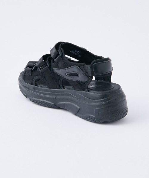 COLONY 2139（コロニートゥーワンスリーナイン）の「スニーカーサンダル（サンダル・レディース・ホワイト/ブラック/ブラウン・22.5cm/23.5cm/24.5cm）」の8枚目の写真