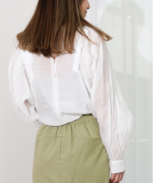 Per sist ence（パーシエンス）の「Per sist ence/パーシエンス　ボリュームスリーブプルオーバー（シャツ/ブラウス・レディース・ブラック/カーキ/グレイッシュベージュ/アイボリー・FREE）」の9枚目の写真