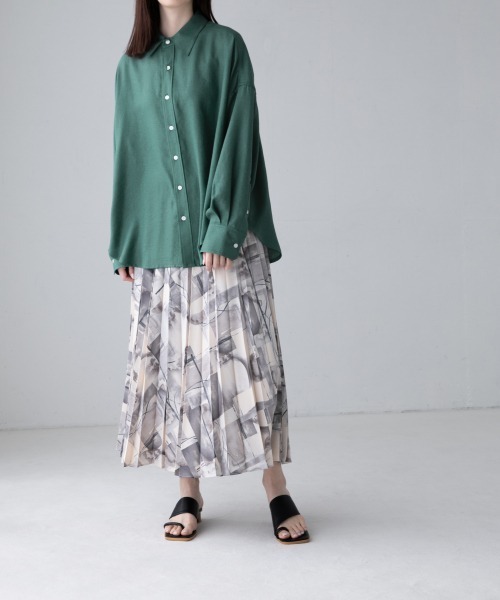 yuw（ユウ）の「アートガラプリーツスカート　945238（スカート・レディース・ベージュ/グレー/ピンク・FREE）」の6枚目の写真