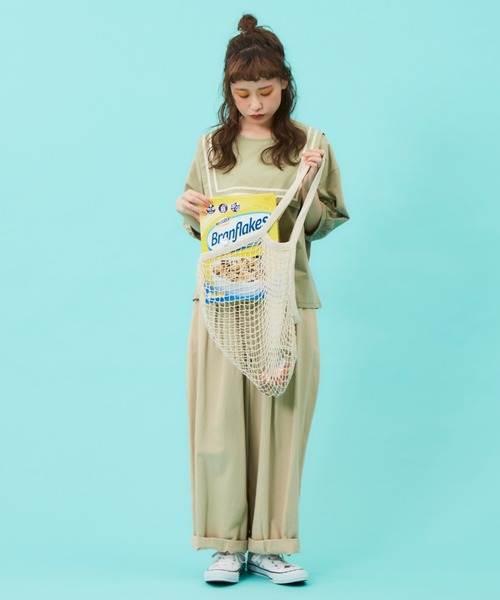 MERLOT(メルロー)の「スクエアラインBIGセーラーカラートップス(Tシャツ/カットソー・レディース・ホワイト/ライトグレー/ライトグリーン・FREE)」の18枚目の写真