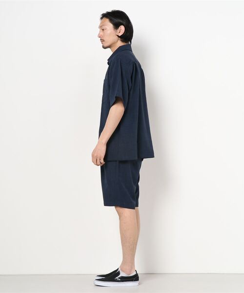 ADMIX/ATELIER SAB MEN（アドミックスアトリエサブメン）の「リネン麻調シャンブレー / オーバーサイズ CPOシャツ ＆ ハーフパンツ ＆ 巾着 セットアップ 3点セット（セットアップ・メンズ・ネイビー/キナリ/ブラック/ダークブラウン・48/50/52）」の5枚目の写真