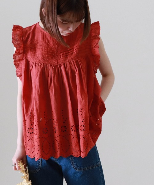 Cheek（チーク）の「ピンタックノースリーブブラウス（シャツ/ブラウス・レディース・ブラック/レッド/オフホワイト・MEDIUM）」の11枚目の写真