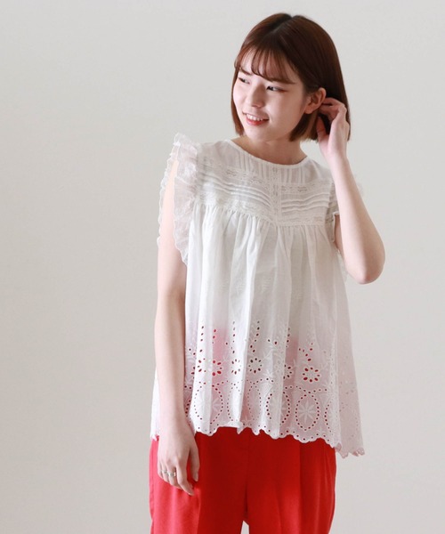 Cheek（チーク）の「ピンタックノースリーブブラウス（シャツ/ブラウス・レディース・ブラック/レッド/オフホワイト・MEDIUM）」の4枚目の写真