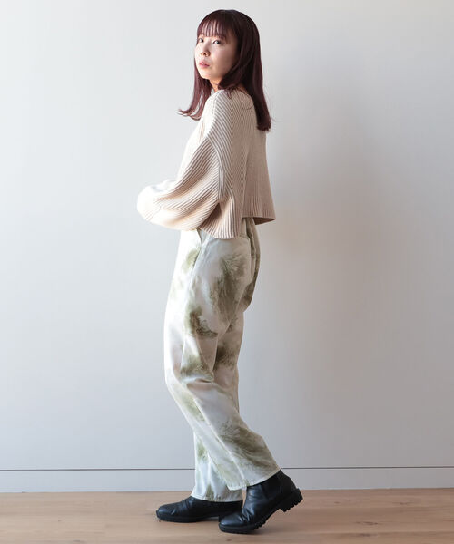 BeAMS DOT（ビームスドット）の「【WEB限定】BeAMS DOT / マーブル柄 センタープレスパンツ（その他パンツ・レディース・ブラック/グリーン・SMALL/MEDIUM）」の17枚目の写真