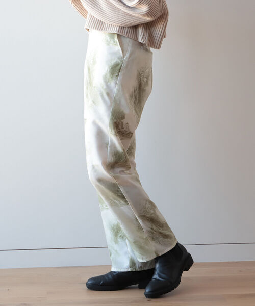 BeAMS DOT（ビームスドット）の「【WEB限定】BeAMS DOT / マーブル柄 センタープレスパンツ（その他パンツ・レディース・ブラック/グリーン・SMALL/MEDIUM）」の19枚目の写真