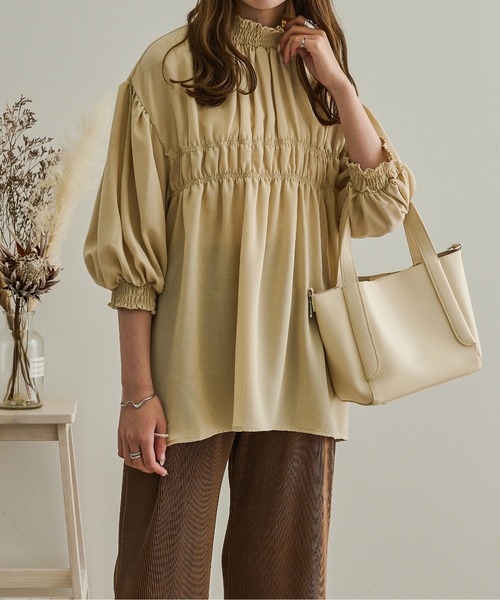 Ambre Neige(アンブルネージュ)の「パフスリーブギャザーブラウス/【WEB/EC限定商品】(シャツ/ブラウス・レディース・ホワイト/ベージュ/ライトベージュ・FREE)」の5枚目の写真