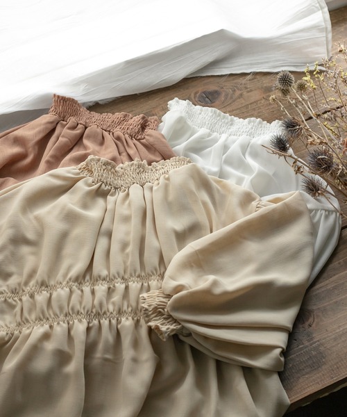 Ambre Neige(アンブルネージュ)の「パフスリーブギャザーブラウス/【WEB/EC限定商品】(シャツ/ブラウス・レディース・ホワイト/ベージュ/ライトベージュ・FREE)」の10枚目の写真