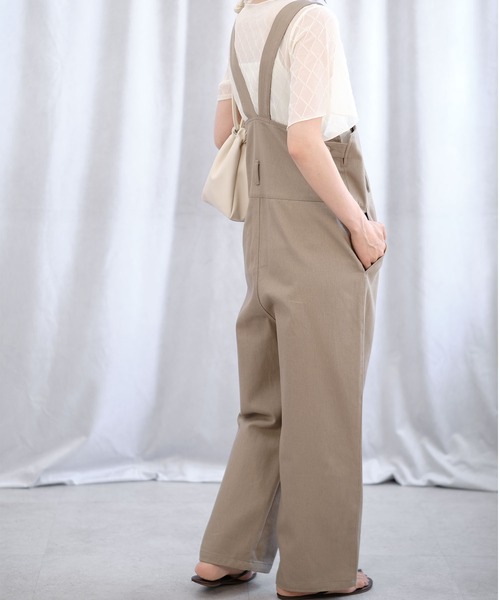 ＡＮＤＪ（アンドジェイ）の「デニムハイウエストサロペット（サロペット/オーバーオール・レディース・オフホワイト/ベージュ/ブルー・M）」の11枚目の写真