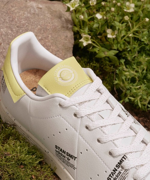 adidas（アディダス）の「スタンスミス [STAN SMITH] アディダスオリジナルス（スニーカー・メンズ・ホワイト×イエロー/グリーン・22.5cm/29.0cm/28.0cm/27.5cm/26.5cm/28.5cm/24.0cm/25.5cm/24.5cm/27.0cm/23.5cm/25.0cm/23.0cm/26.0cm/22.0cm）」の5枚目の写真