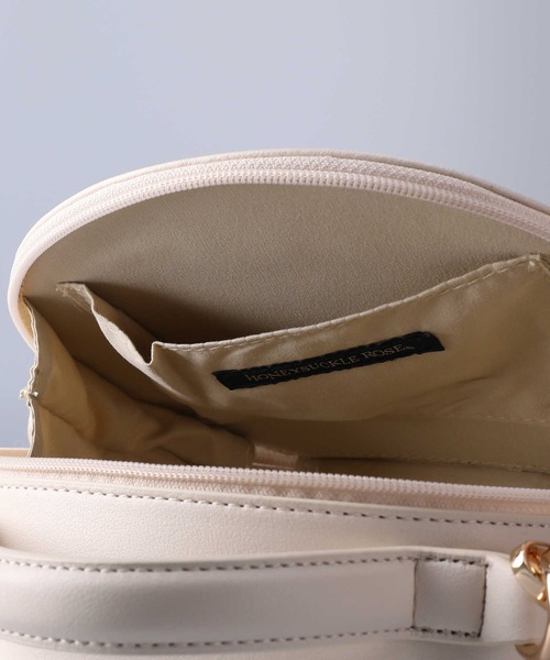 HONEYSUCKLE ROSE（ハニーサックルローズ）の「【HONEYSUCKLE ROSE】サークルショルダーバッグ（ショルダーバッグ・レディース・ライトベージュ/ブラック・ONE SIZE）」の12枚目の写真