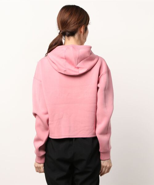 Guess（ゲス）の「Eco Triangle Logo Hooded Parka（パーカー・レディース・ライトブルー/ベージュ/オフホワイト/ピンク/ブラック・SMALL/MEDIUM/LARGE/X-SMALL）」の13枚目の写真