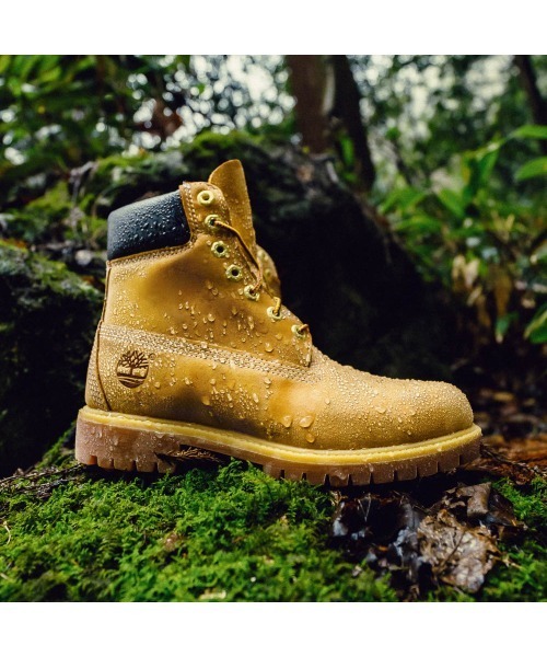 Timberland(ティンバーランド)の「【定番】6インチ プレミアム ウォータープルーフ ブーツ メンズ(防水)(ブーツ・メンズ・ウィート・27.5cm/28.0cm/26.0cm/27.0cm/30cm/26.5cm/28.5cm/29.0cm/24.5cm/25.5cm/25.0cm/31cm/29.5cm)」の4枚目の写真