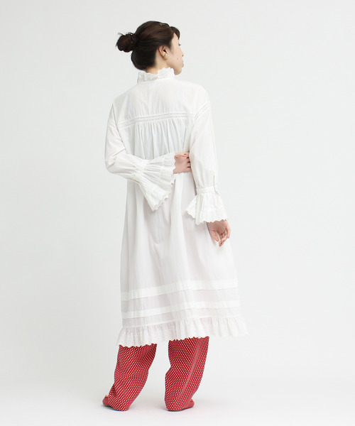 Dot＆Stripes CHILD WOMAN（ドットアンドストライプス　チャイルドウーマン）の「ブロード ピンタック レーススタンド衿ワンピース（ワンピース・レディース・ホワイト・FREE）」の7枚目の写真