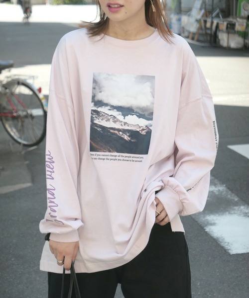 CORNERS（コーナーズ）の「フォト＆袖ロゴプリントオーバーサイズロンT（Tシャツ/カットソー・レディース・オフホワイト/ピンク/オートミール/スミクロ・FREE）」の4枚目の写真