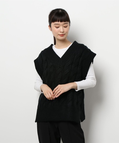 DURAS（デュラス）の「ケーブル編みニットベスト（ニット/セーター・レディース・ベージュ/ブラック/ブルー/ホワイト・FREE）」の14枚目の写真