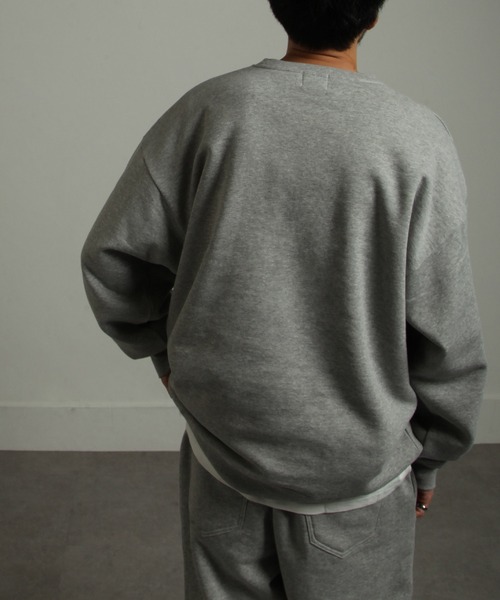 UNCORD(アンコード)の「【UNCORD】90's EMBROIDERY LOGO SWEAT / ビッグシルエット カレッジ アーチロゴ ロゴ刺繍 スウェット 【12oz】(スウェット・メンズ・ブラック/ネイビー/カーキ/オートミール/杢グレー/グレイッシュベージュ・MEDIUM/LARGE/X-LARGE)」の20枚目の写真