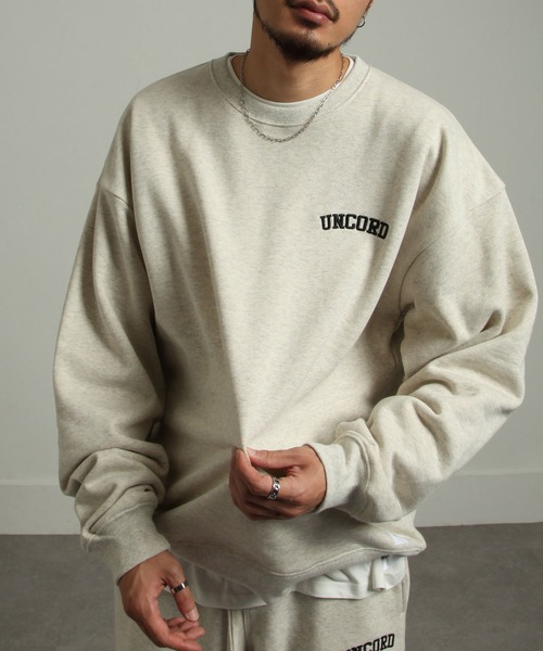 UNCORD(アンコード)の「【UNCORD】90's EMBROIDERY LOGO SWEAT / ビッグシルエット カレッジ アーチロゴ ロゴ刺繍 スウェット 【12oz】(スウェット・メンズ・ブラック/ネイビー/カーキ/オートミール/杢グレー/グレイッシュベージュ・MEDIUM/LARGE/X-LARGE)」の21枚目の写真