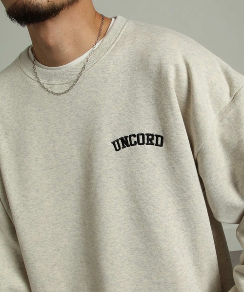 UNCORD(アンコード)の「【UNCORD】90's EMBROIDERY LOGO SWEAT / ビッグシルエット カレッジ アーチロゴ ロゴ刺繍 スウェット 【12oz】(スウェット・メンズ・ブラック/ネイビー/カーキ/オートミール/杢グレー/グレイッシュベージュ・MEDIUM/LARGE/X-LARGE)」の17枚目の写真