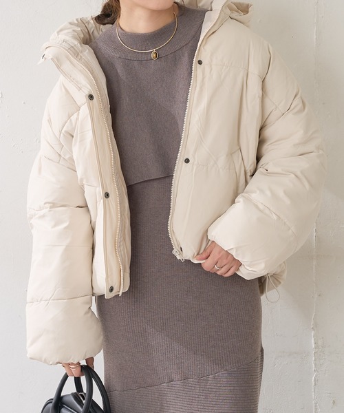 DISCOAT(ディスコート)の「【WEB限定】ボリュームフェイクダウン(ブルゾン・レディース・ブラック/アイボリー/モカ・FREE)」の18枚目の写真