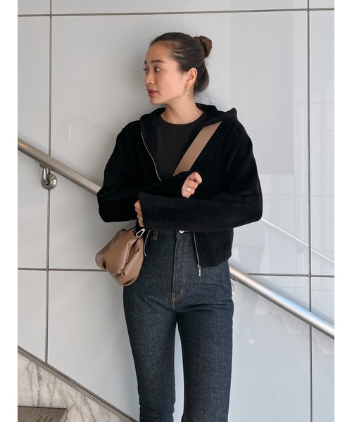 Vicente（ヴィセンテ）の「Fluffy short hoodie（パーカー・レディース・ブラック/グレー・FREE）」の13枚目の写真