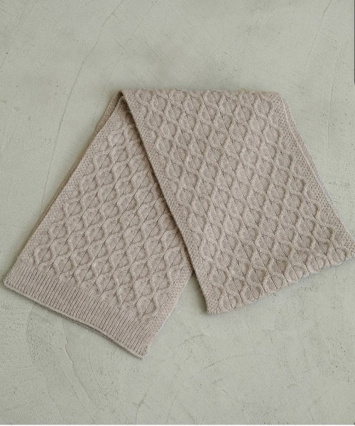 Bab（バブ）の「ケーブルニットマフラー（マフラー・レディース・ブラック/ベージュ/グレー/アイボリー/キャメル・ONESIZE）」の7枚目の写真