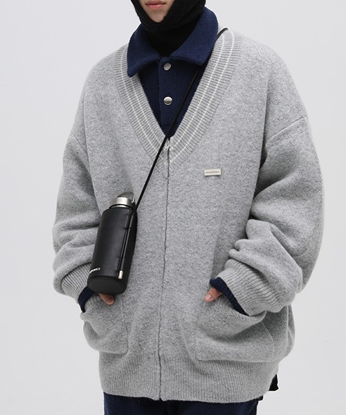 MASONPRINCE(メイソンプリンス)の「【MASONPRINCE】Oversized one-point logo ZIP cardigan MY2024(カーディガン/ボレロ・メンズ・ブラック/ブルー/グリーン/アイボリー/グレー・M/L/S)」の21枚目の写真