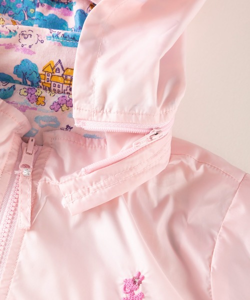 KP（ケーピー）の「タフタとmimiちゃんお散歩プリントのリバーシブルウィンドブレーカー(100-130cm)（ナイロンジャケット・キッズ・ミント/ブルー/ピンク・120cm/130cm/110cm/100cm）」の8枚目の写真