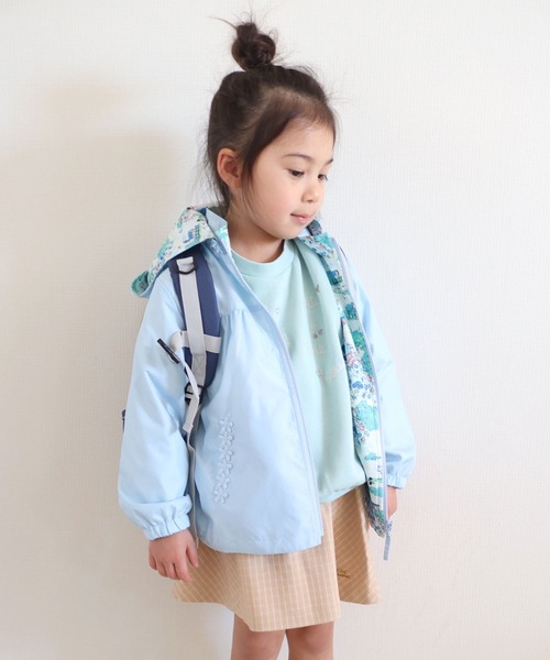 KP（ケーピー）の「タフタとmimiちゃんお散歩プリントのリバーシブルウィンドブレーカー(100-130cm)（ナイロンジャケット・キッズ・ミント/ブルー/ピンク・120cm/130cm/110cm/100cm）」の19枚目の写真