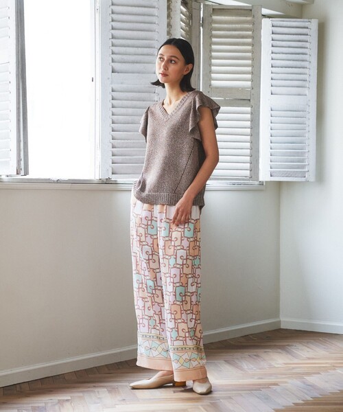 GRACE CLASS(グレースクラス)の「キカプリントイージーパンツ(その他パンツ・レディース・ベージュ/ネイビー・36)」の3枚目の写真