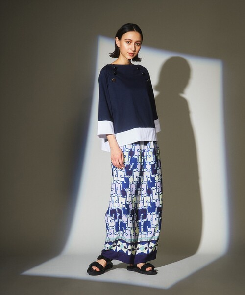 GRACE CLASS(グレースクラス)の「キカプリントイージーパンツ(その他パンツ・レディース・ベージュ/ネイビー・36)」の6枚目の写真