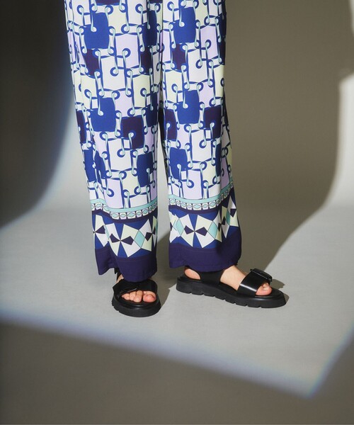 GRACE CLASS(グレースクラス)の「キカプリントイージーパンツ(その他パンツ・レディース・ベージュ/ネイビー・36)」の8枚目の写真