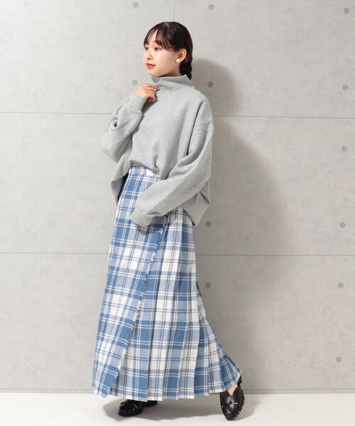 fredy repit(フレディレピ)の「裏起毛タートルスウェット(スウェット・レディース・ライトグレー/アイボリー/マスタード・38)」の4枚目の写真