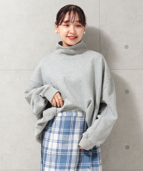 fredy repit(フレディレピ)の「裏起毛タートルスウェット(スウェット・レディース・ライトグレー/アイボリー/マスタード・38)」の6枚目の写真