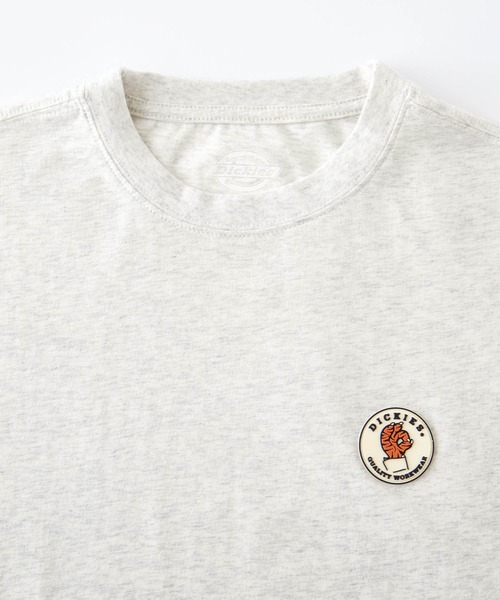 Dickies(ディッキーズ)の「Dickies/ディッキーズ ビックシルエットワッペンレギュラーコットン半袖Tシャツ(Tシャツ/カットソー・レディース・ホワイト/ブラック/ピンク/ブルー/ホワイト系その他/チャコール/ホワイト系その他2/ホワイト系・M/L)」の12枚目の写真