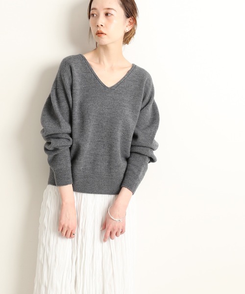 IENA（イエナ）の「ウールVネックプルオーバー◆（ニット/セーター・レディース・ライトグレー/イエロー/グレー・FREE）」の3枚目の写真