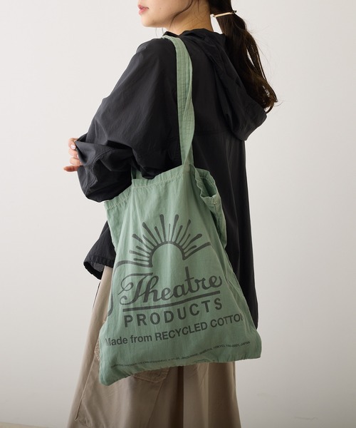 THEATRE PRODUCTS（シアタープロダクツ）の「【THEATRE PRODUCTS】RECYCLE COTTON GARMENT DYE TOTE（トートバッグ・レディース・ベージュ/グリーン/イエロー/ライトグレー/キャメル/ブルー・FREE）」の4枚目の写真